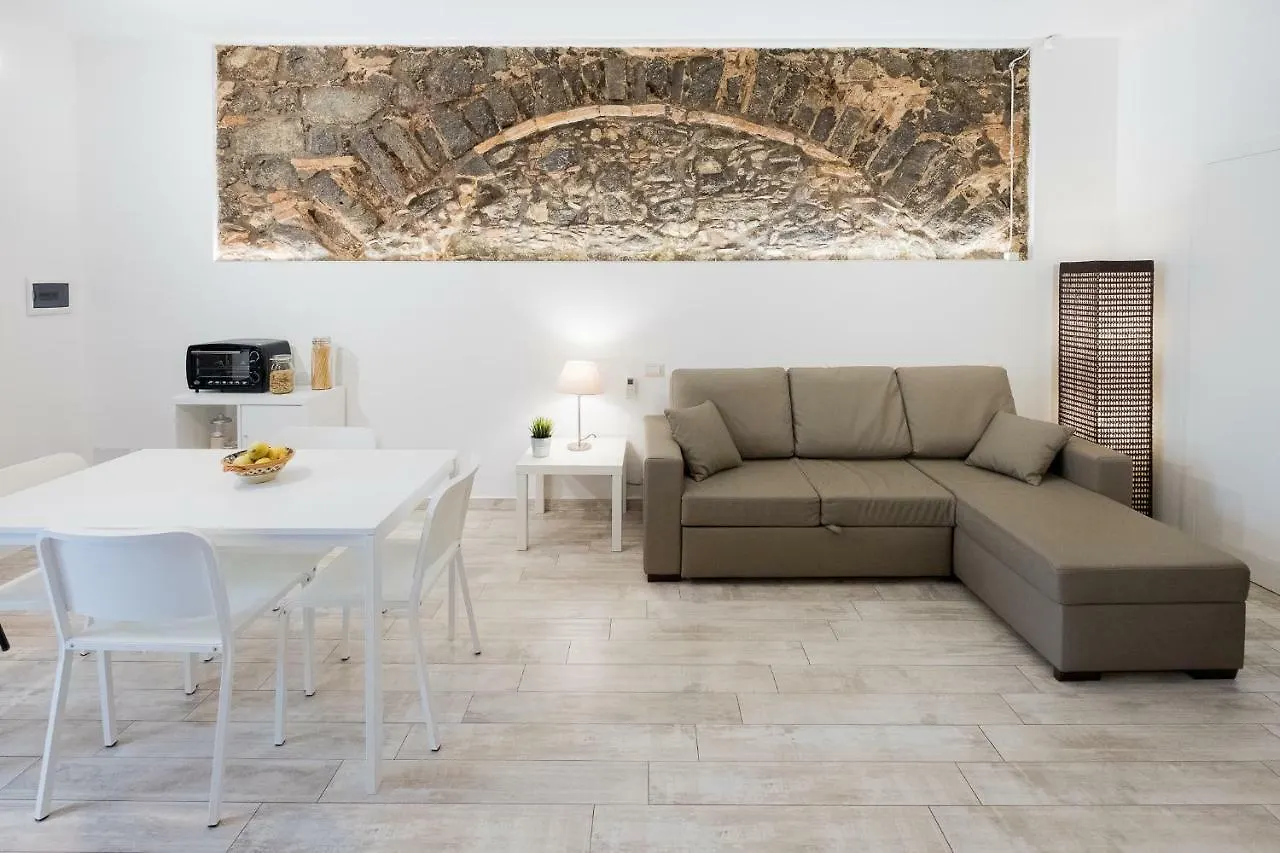 Apollo Home Katania Włochy